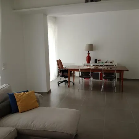 Casa Leda Con Posto Auto Privato Nel Cortile E A Pochi Passi Dal Mare Appartement