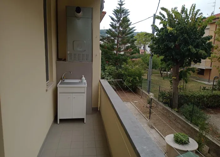 Casa Leda Con Posto Auto Privato Nel Cortile E A Pochi Passi Dal Mare Pescara