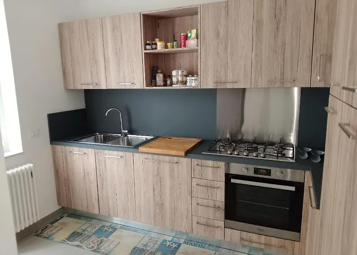 Daire Casa Leda Con Posto Auto Privato Nel Cortile E A Pochi Passi Dal Mare Pescara
