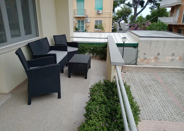Casa Leda Con Posto Auto Privato Nel Cortile E A Pochi Passi Dal Mare Daire *